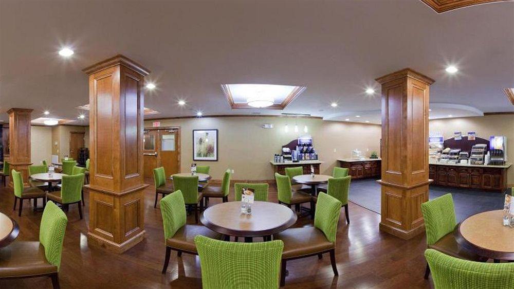 Holiday Inn Express & Suites Fredericksburg By Ihg Eksteriør billede