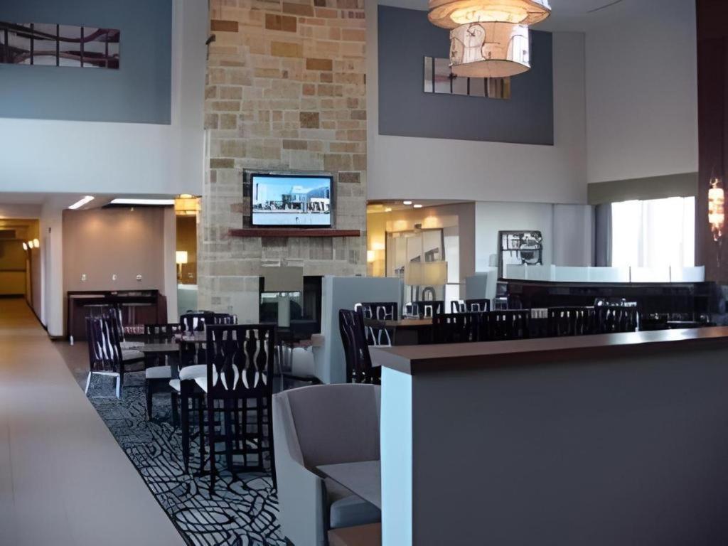Holiday Inn Express & Suites Fredericksburg By Ihg Eksteriør billede